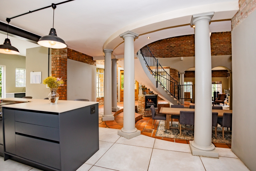 6 Bedroom Property for Sale in Vierlanden Western Cape